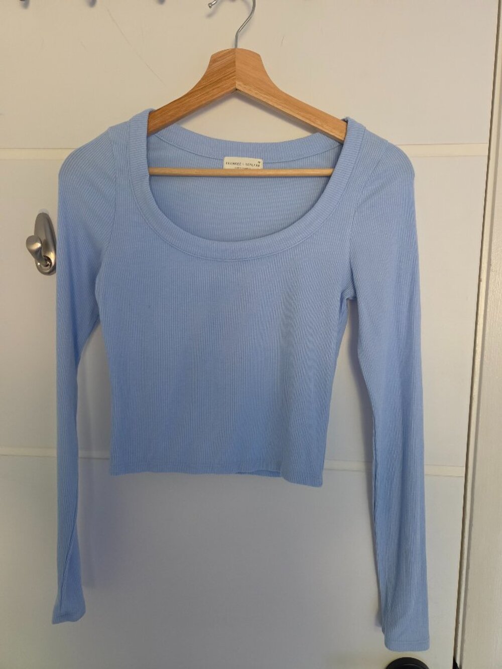 Frankee & Skylarr Blue Ribbed Long Sleeve Crop Top M